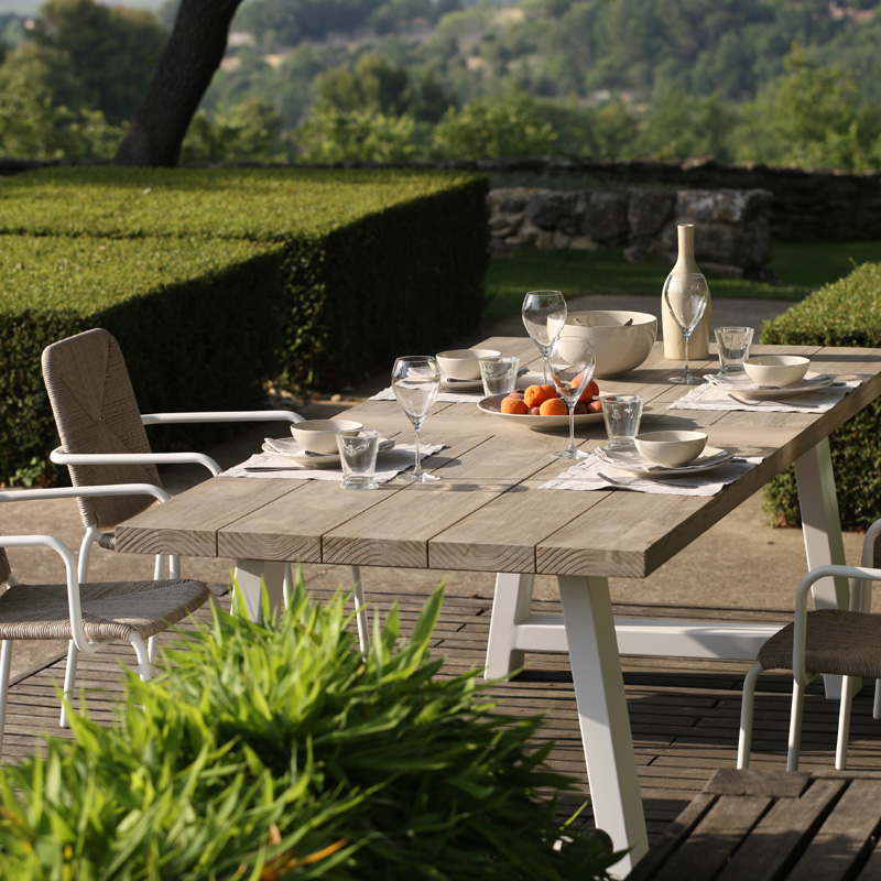 Bay Outdoor Table New2