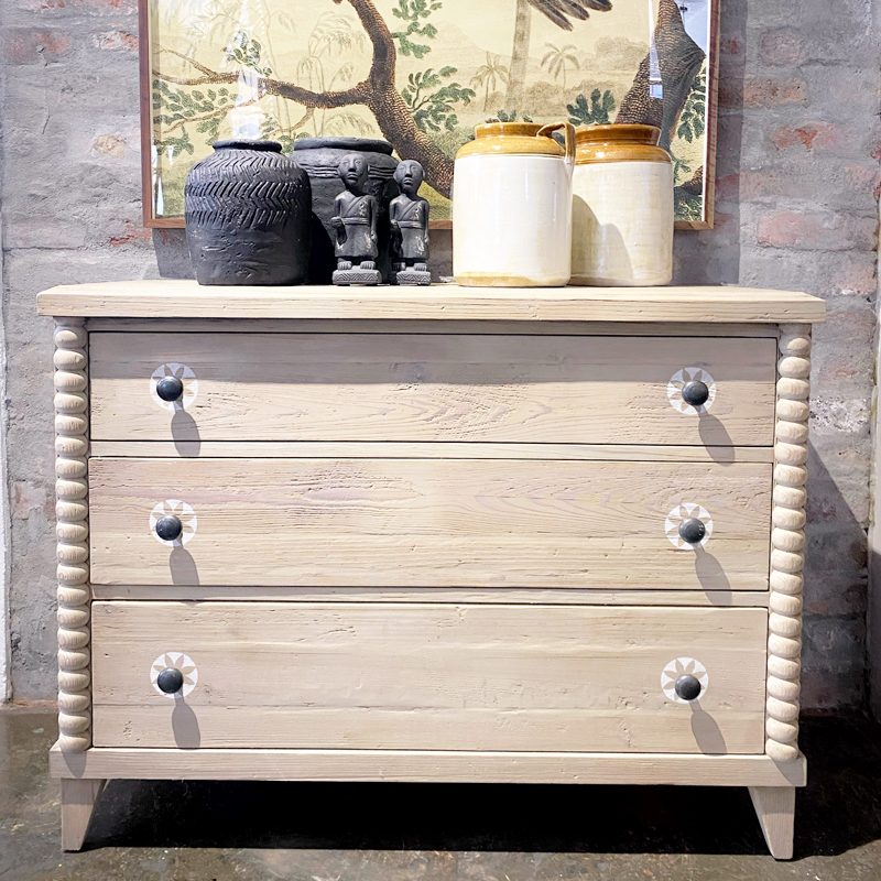 Star Chest of Drawers
