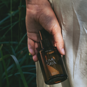 Alternative view of ÙMÛ ÕRÅ African Chamomile & Eucalyptus Sleep Spray