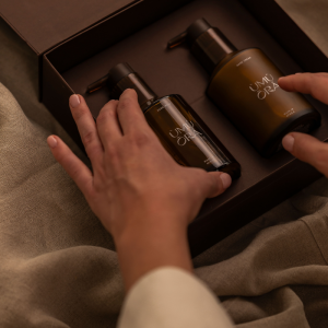 Alternative view of ÙMÛ ÕRÅ First Touch Gift Set